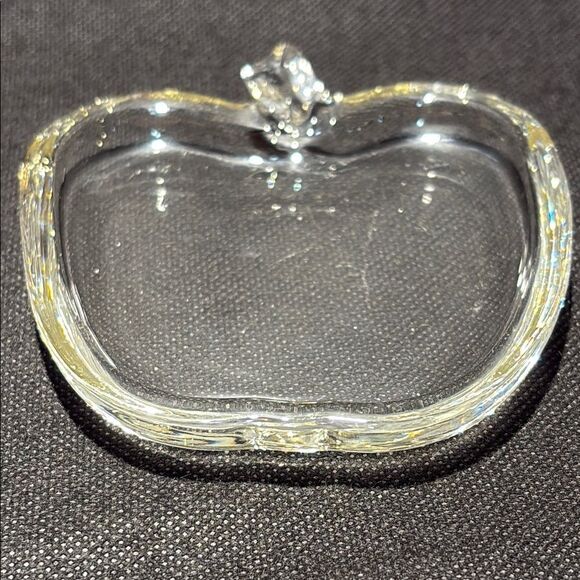Elegant Glass Apple-Shaped Dishes - Picture 8 of 8